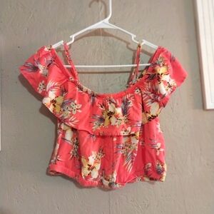 No boundaries large(11-12) size flower print crop top of the shoulder